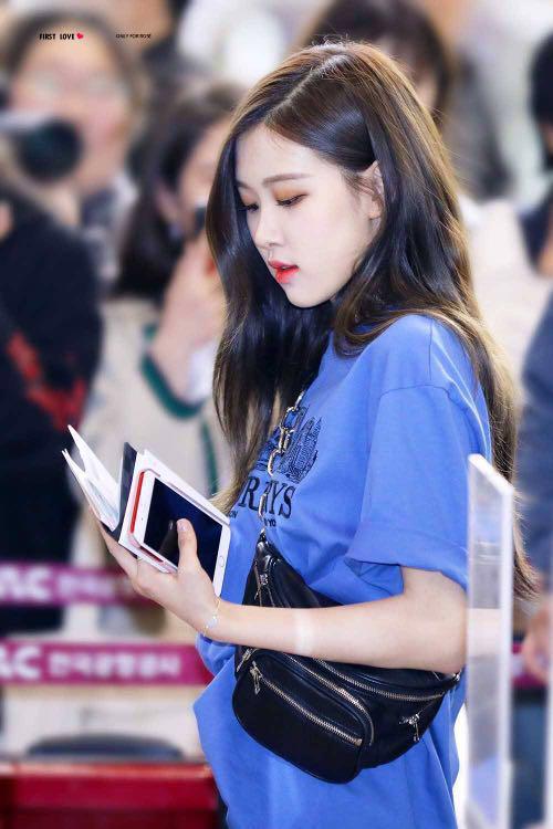 Blackpink Rose Alexander Wang Belt Bag Dupe Women S Fashion Bags