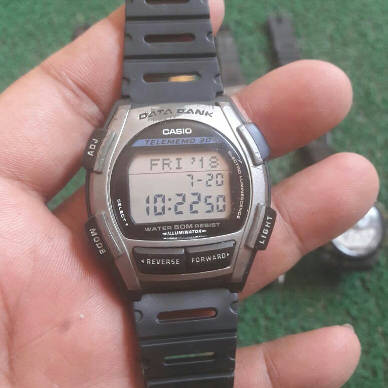 Casio databank, Fesyen Pria, Jam Tangan di Carousell