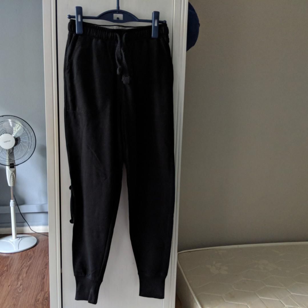 grey sweatpants cotton on