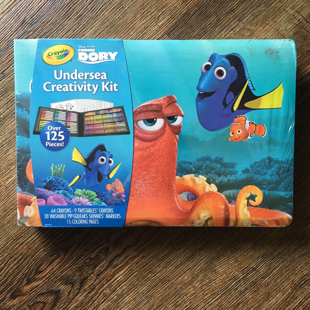 Crayola Inspiration Art Case, Disney Finding Dory, 120 Pieces 