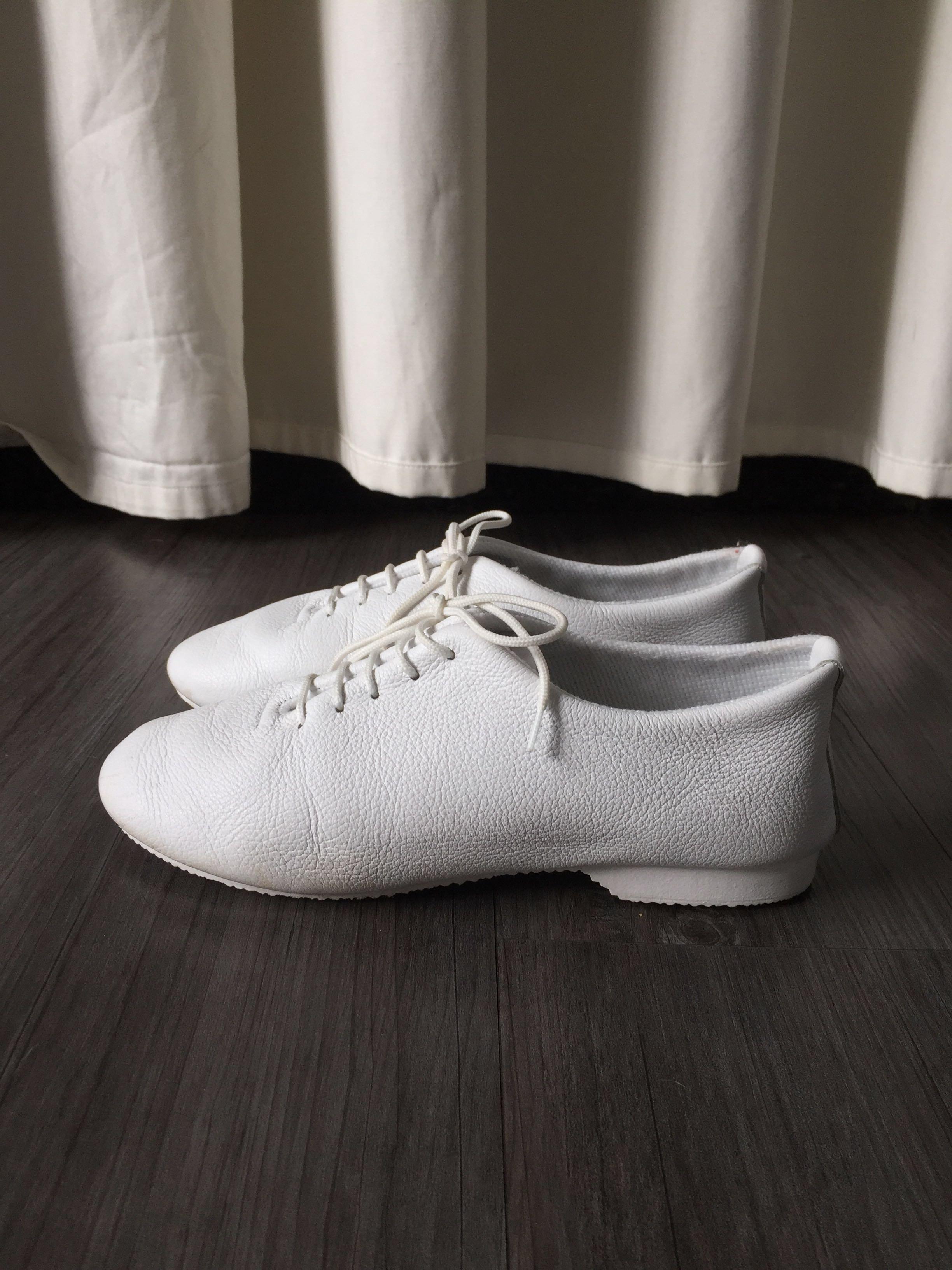 Crown Northampton white leather jazz shoes, 女裝, 鞋, 鞋墊- Carousell