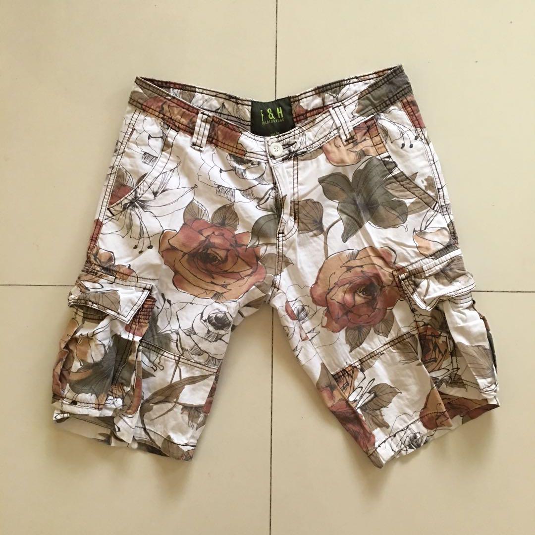 Floral top cargo shorts