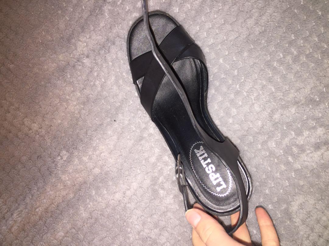 Lipstik heels (Category: Shoes) located in Papakura. Submitted by nemo0 (Listing ID 180991320, Image 1). Description: .