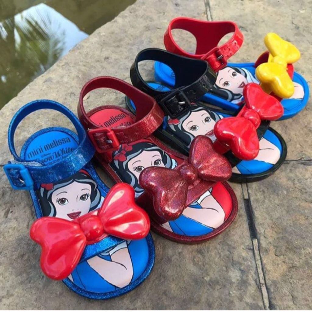 mini melissa snow white sandal