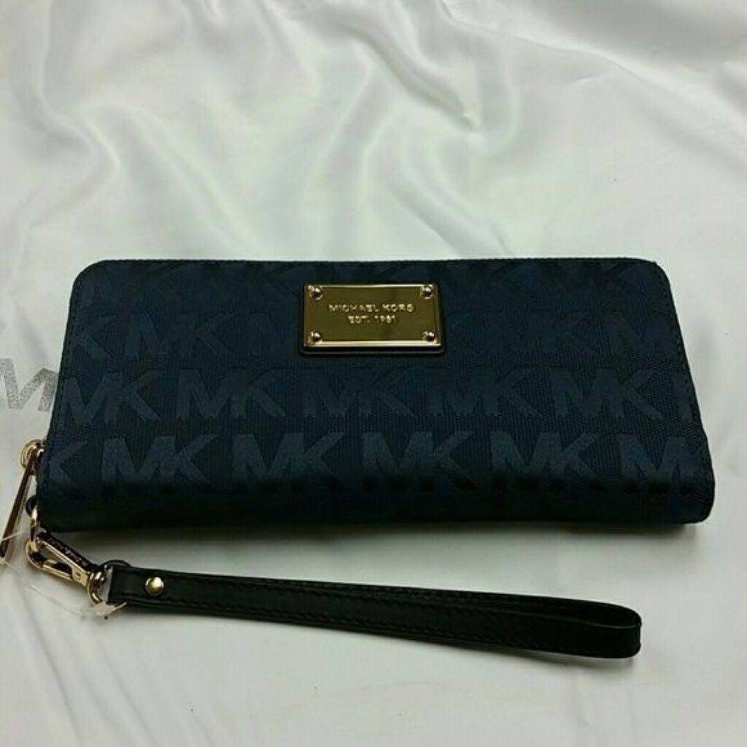 michael kors phone pocket