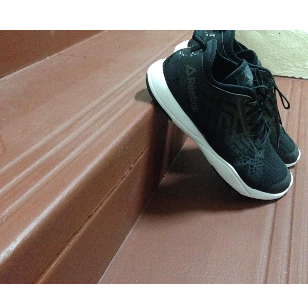 reebok sports shoes black colour