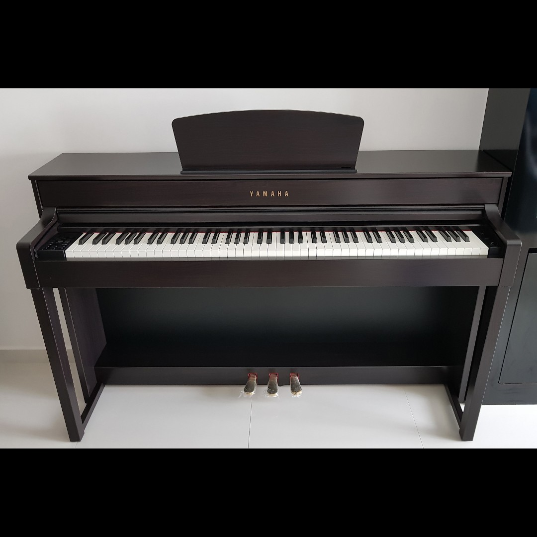 Piano sale clp 535