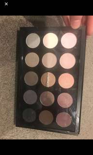 MAC Shadow pallet