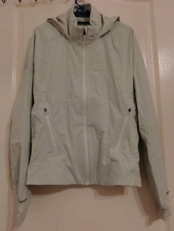 asics accelerate jacket