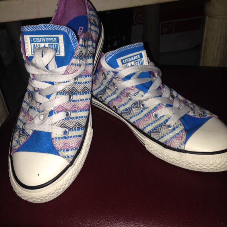 converse printed shoes