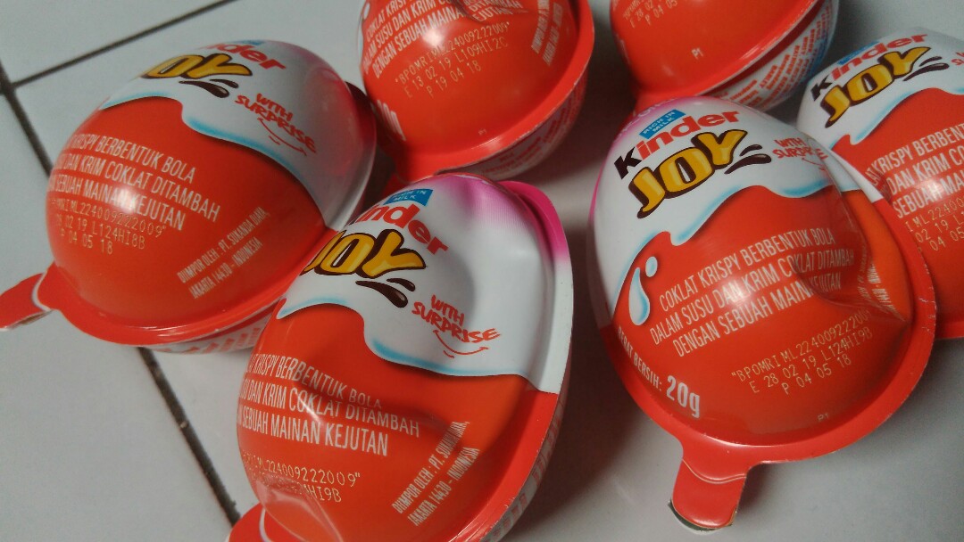 Kinder joy, Makanan & Minuman, Snek di Carousell