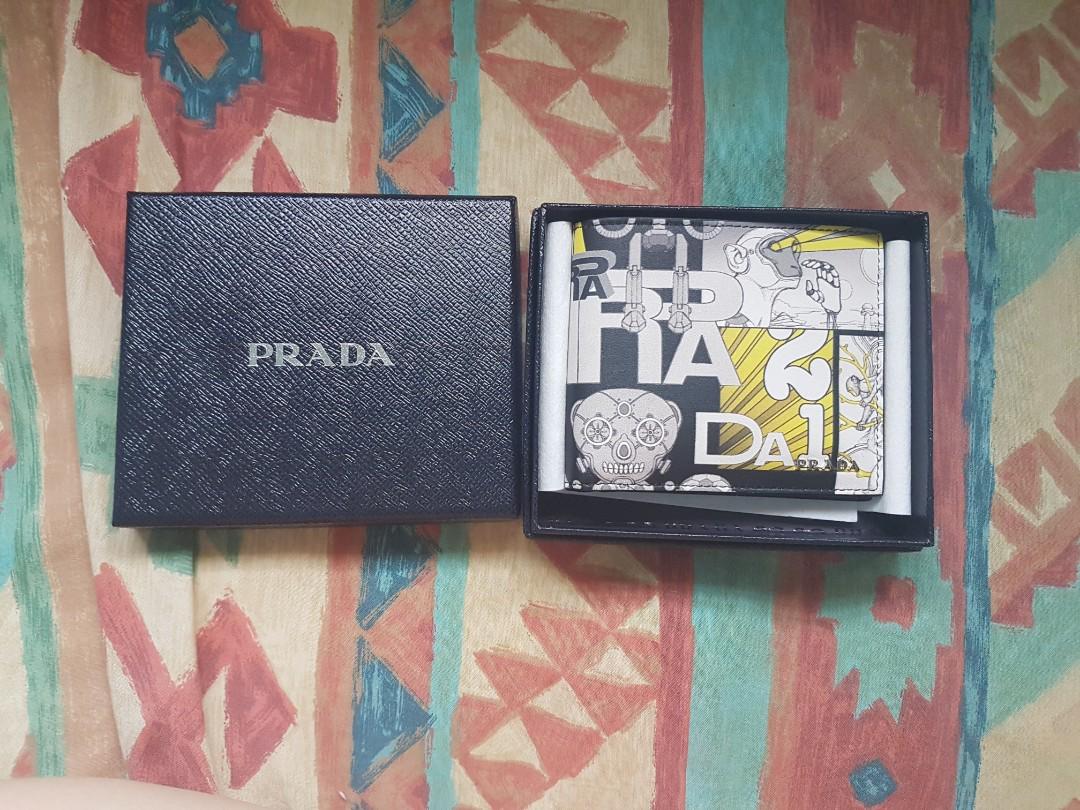 Men Prada DNA Printed Bifold Wallet Authentic, Men's Fashion, Watches &  Accessories, Wallets & Card Holders on Carousell