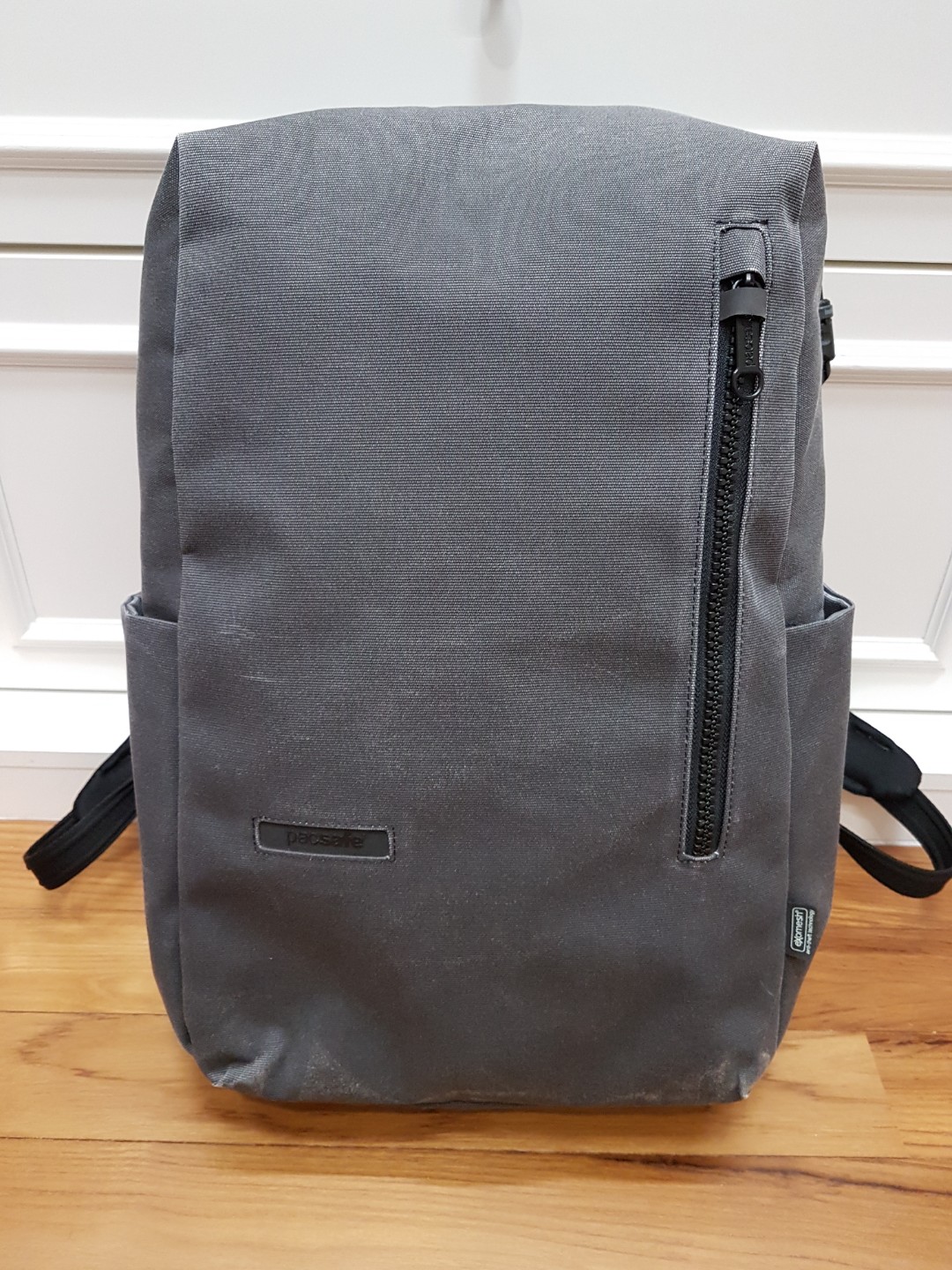 Pacsafe outlet intasafe 20l