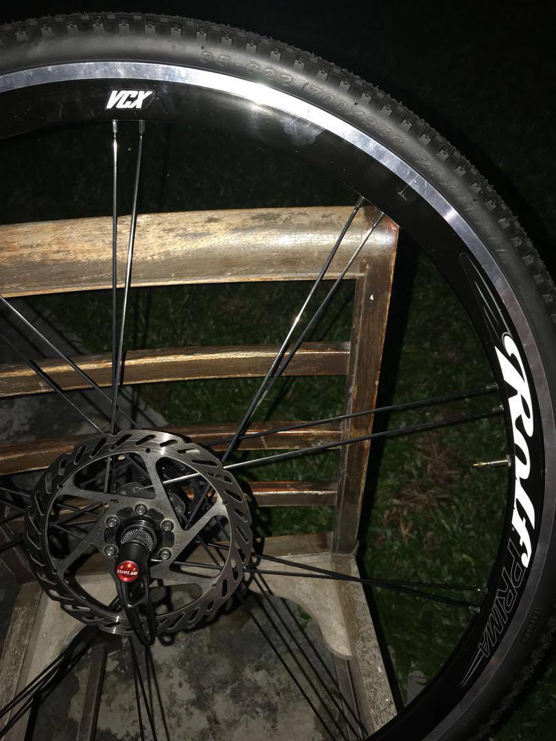 700c wheelset 11 speed