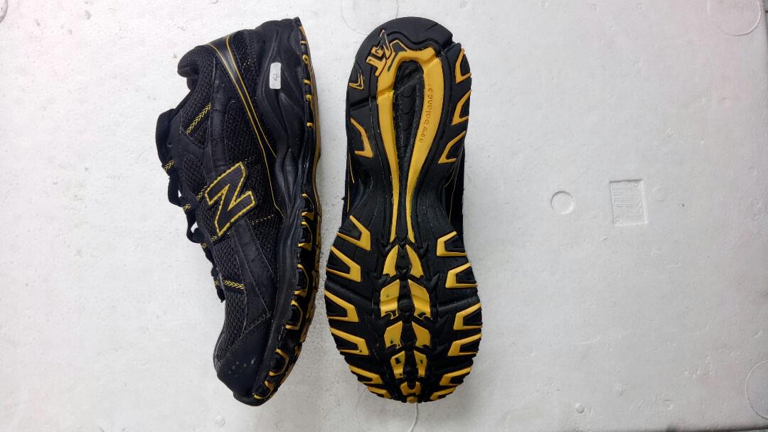 Sepatu New balance 361