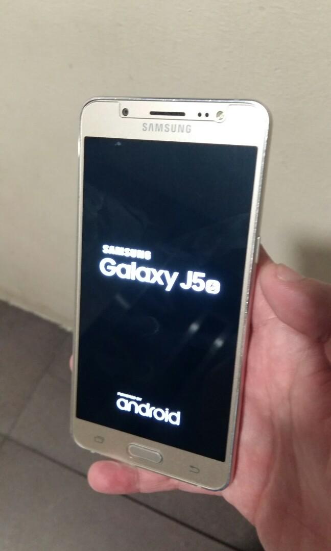 Spoilt But Beautiful Gold Samsug Galaxy J5 2016 Mobile Phones Tablets Android Phones Samsung On Carousell
