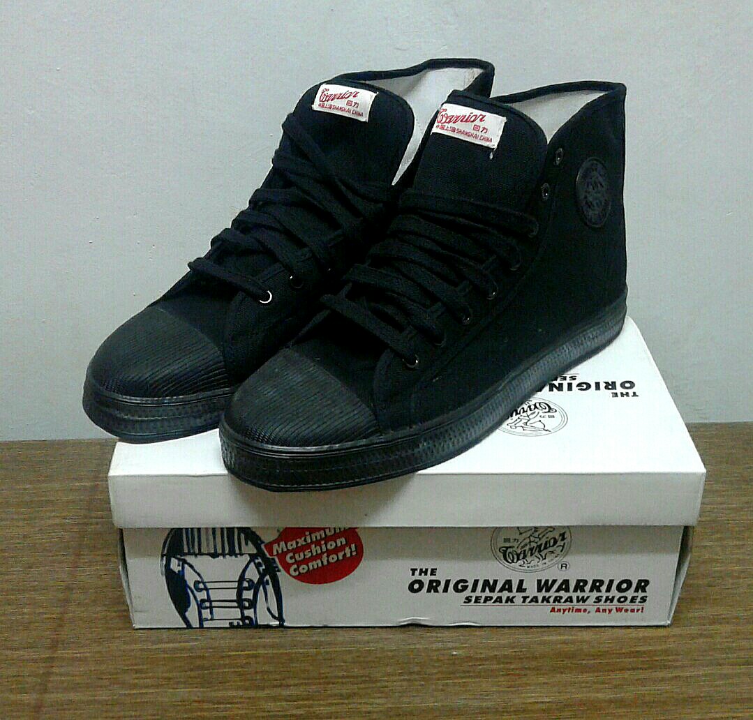 sepak takraw shoes