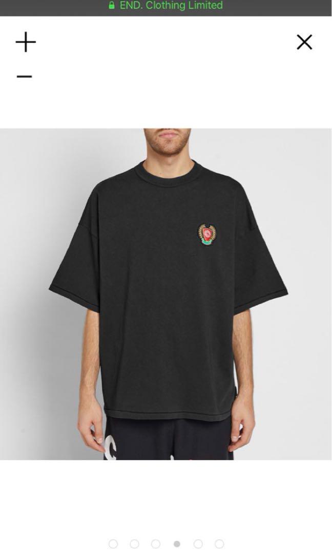 Yeezy season 5 2025 crest logo tee