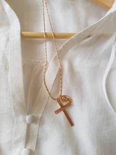 Sabo skirt cross necklace