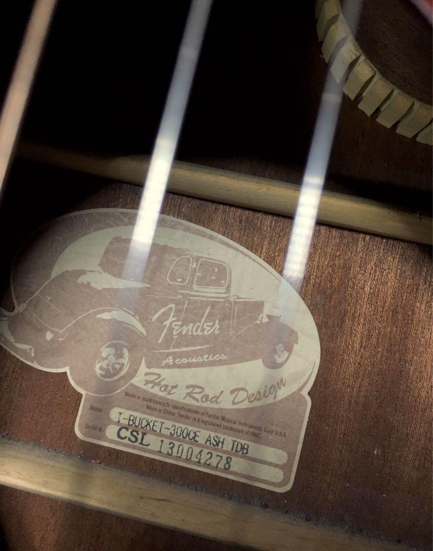 FENDER hot rod design Tbucket 300Ce acoustic guitar, Hobbies & Toys