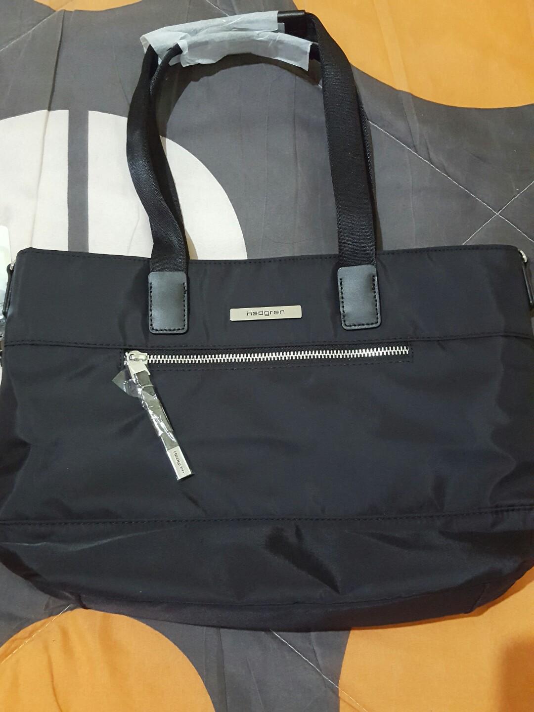 PRICE DROP Hedgren Glaze black tote