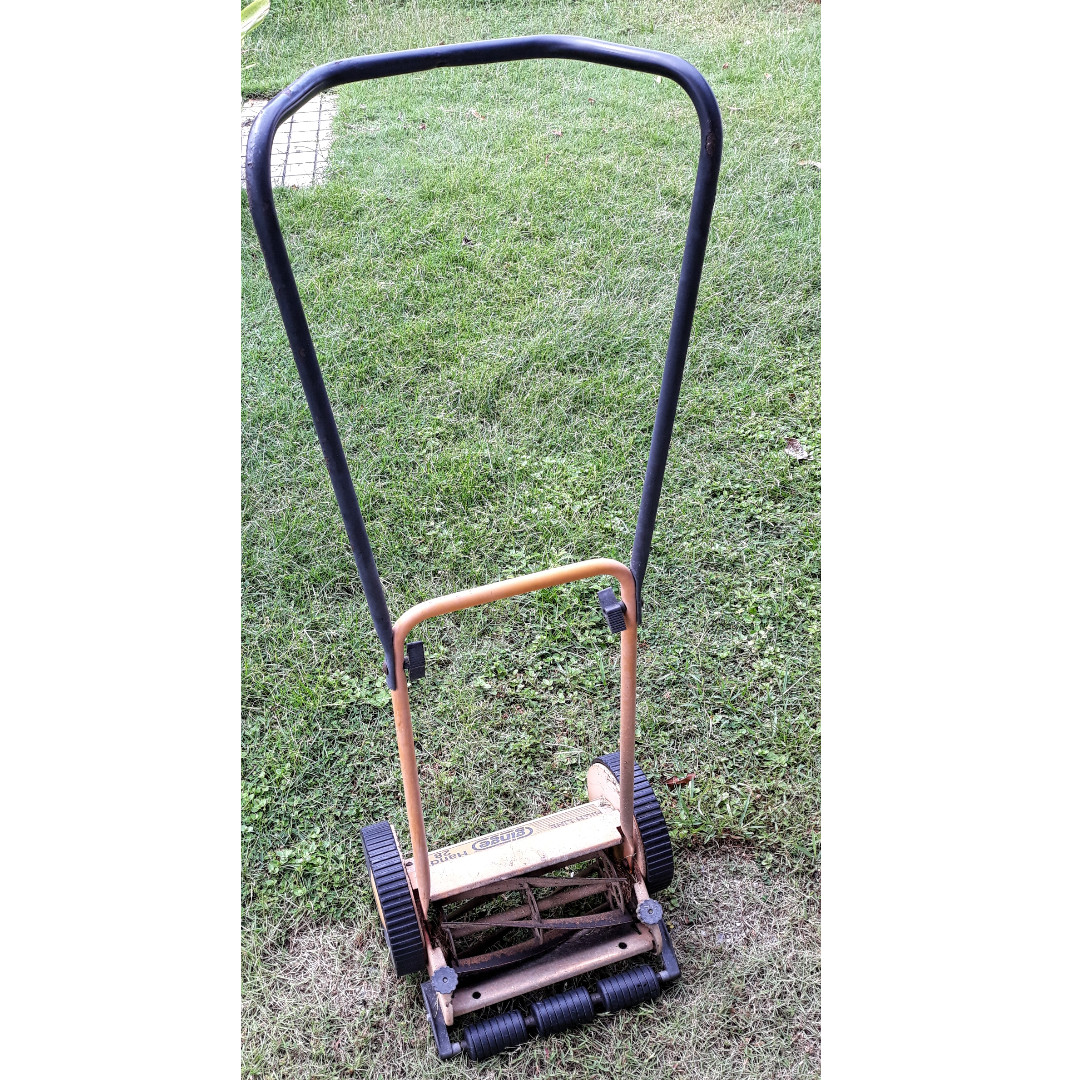 Manual Rotary Blade Lawn Mower, Furniture & Home Living, Gardening