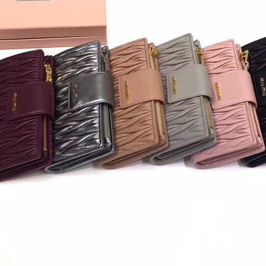 Miu miu wallet sale store