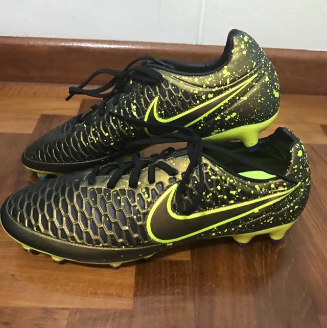 magista soccer boots