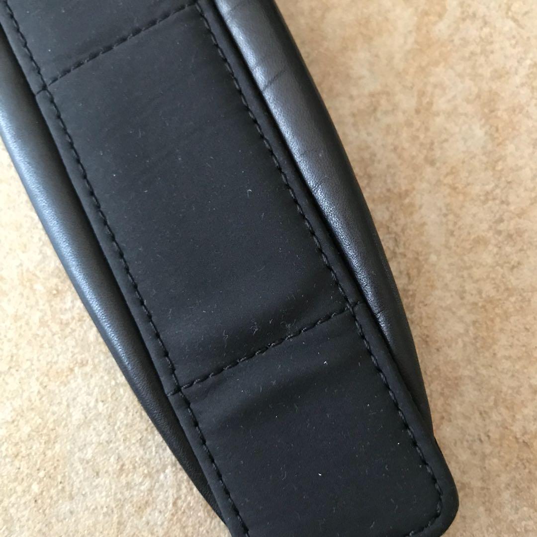 Tumi shoulder top strap pad