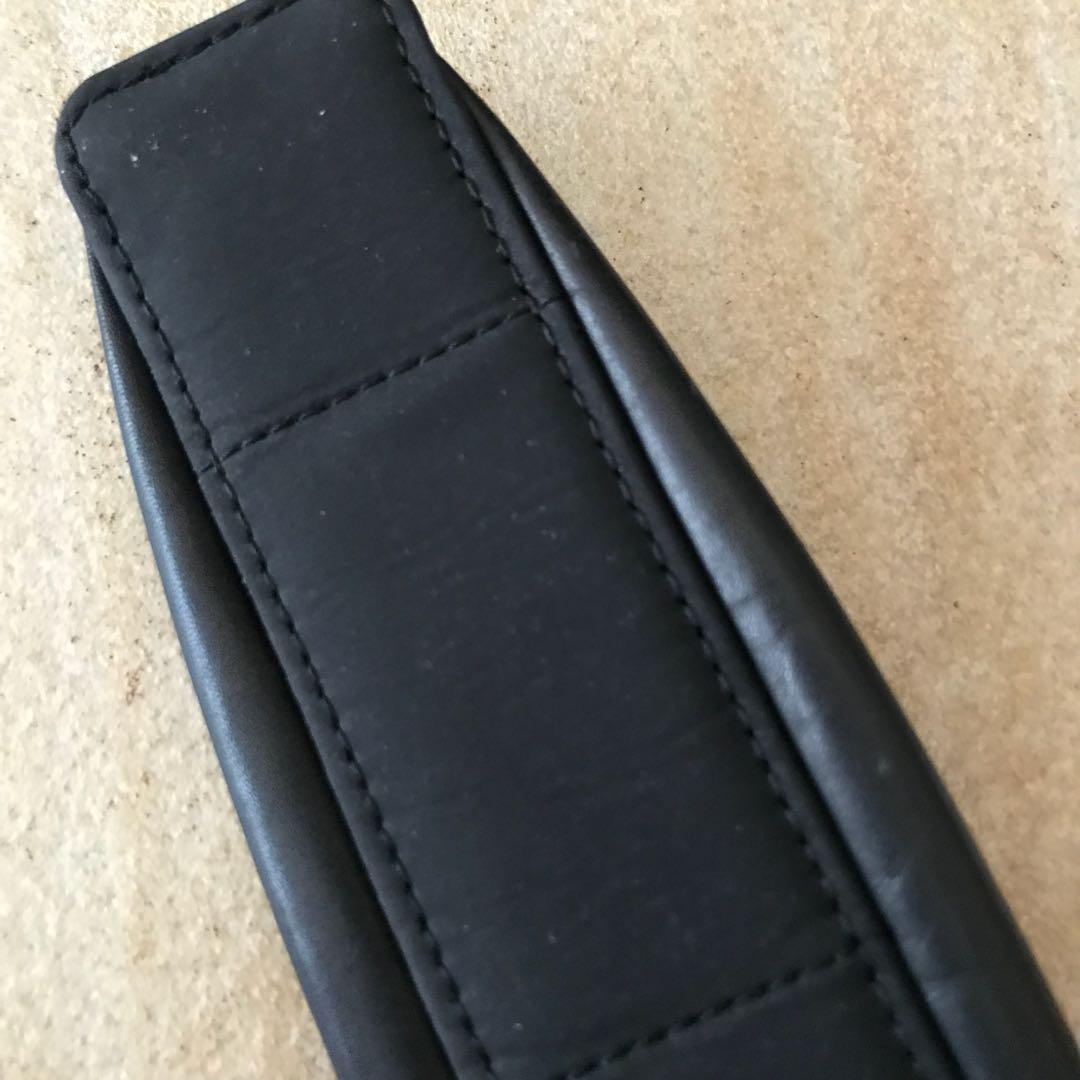 tumi shoulder strap pad