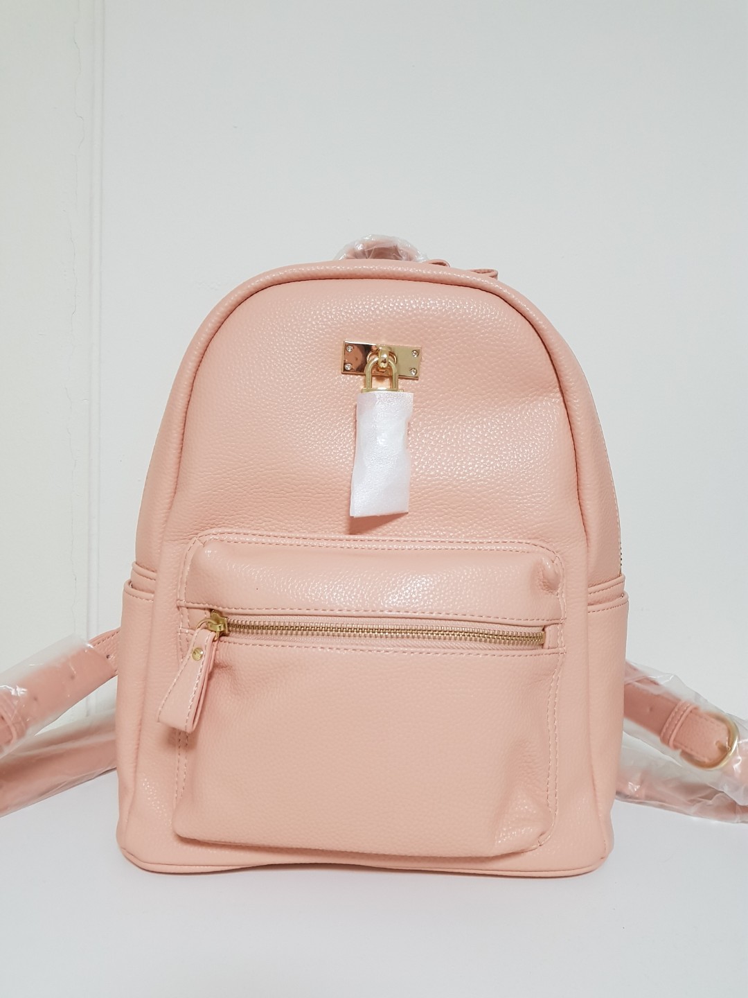 Samantha Vega Beige Pink Beige Bag Backpack Women S Fashion Bags Wallets Backpacks On Carousell Samantha Vega Beige Pink Beige Bag Backpack Women S Fashion Bags Wallets Backpacks On Carousell