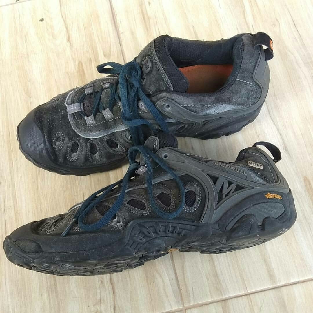 Sepatu gunung bekas / separu outdoor, Men's Fashion, Men's 