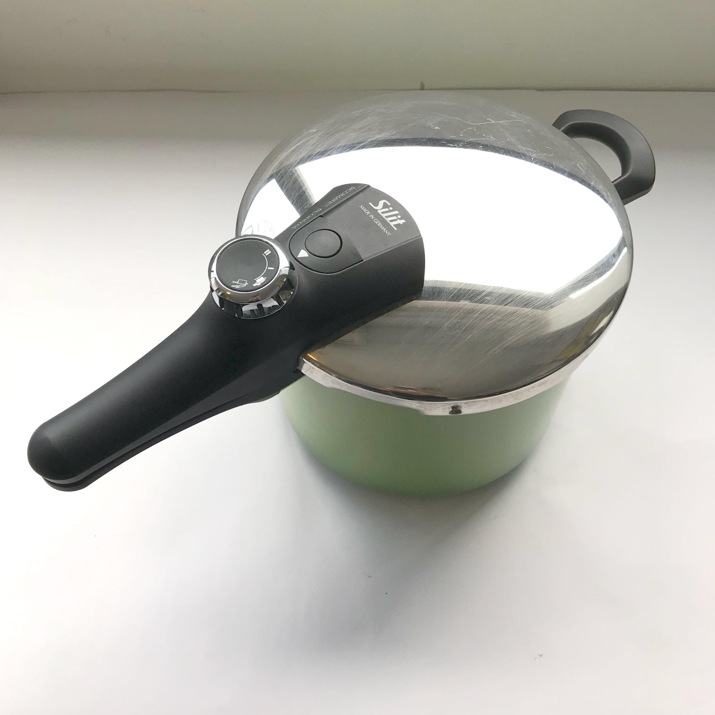 Silit Green Sicomatic T-Plus Pressure Cooker Pot 6.5L Made in Germany, TV &  Home Appliances, Kitchen Appliances, Cookers on Carousell
