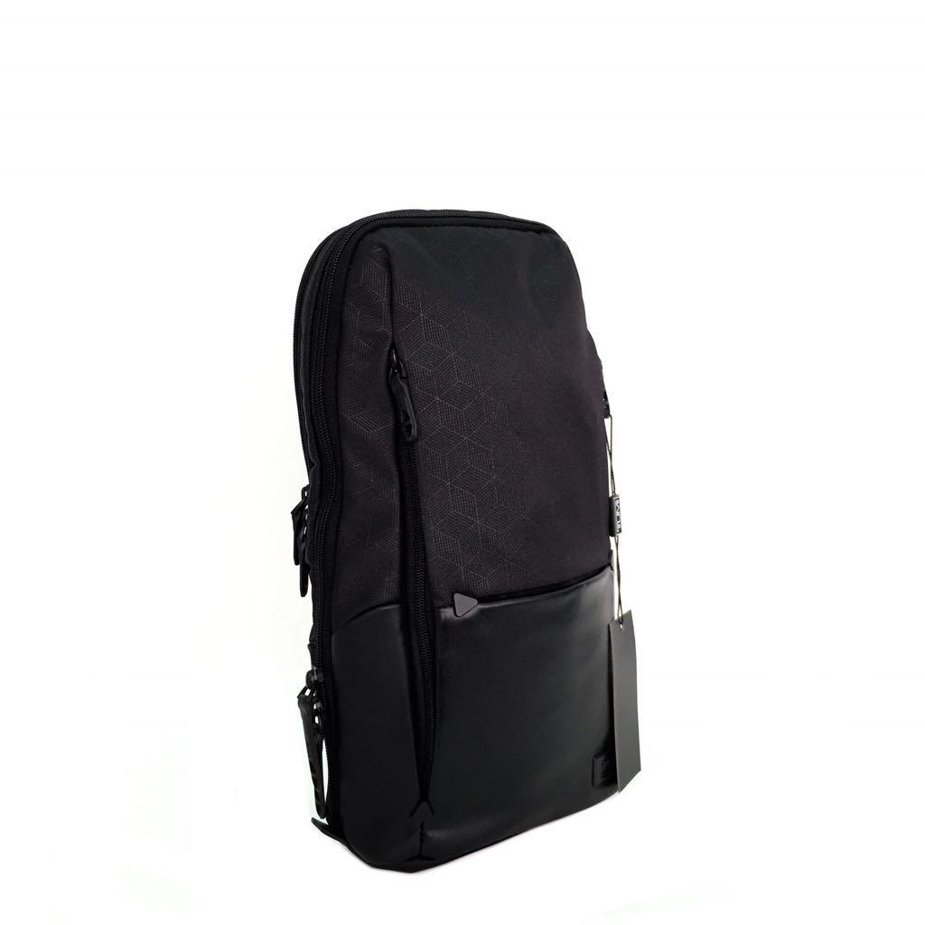 tumi tahoe marshall sling