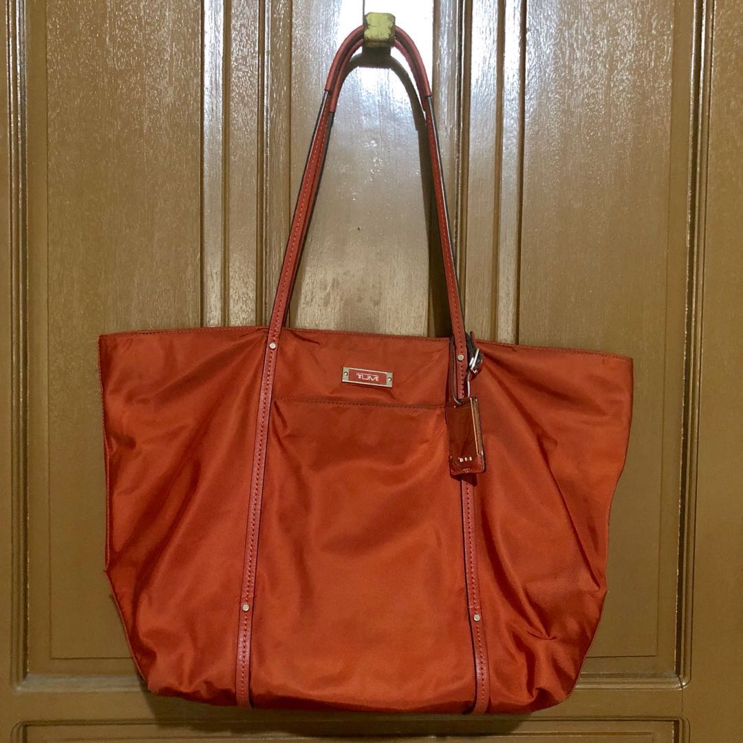 TUMI Voyageur Q Tote in Lava Women s Fashion Bags Wallets