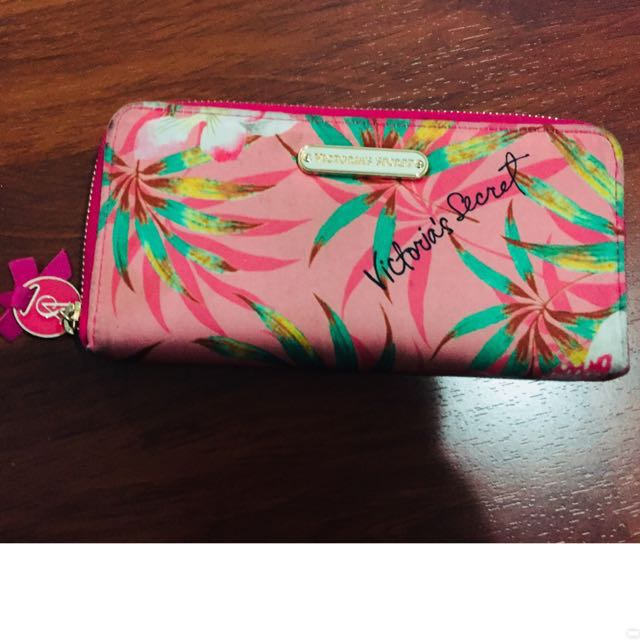Victoria Secret Wallet, Women's Fashion, Bags & Wallets, Wallets & Card ...