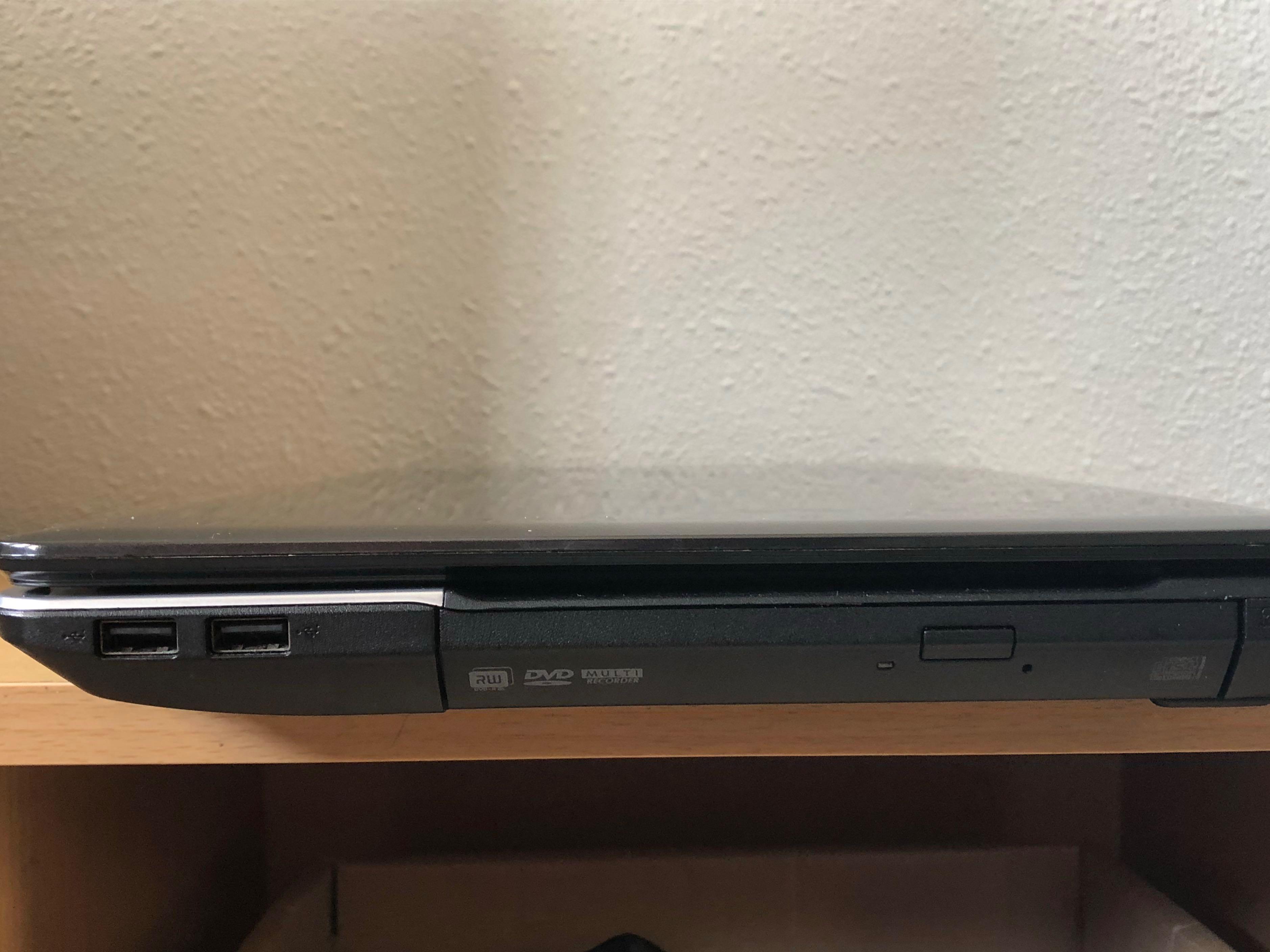 Acer Aspire E1 431 Laptop (Intel Pentium 2020M Processor 2.4GHz 4GB RAM