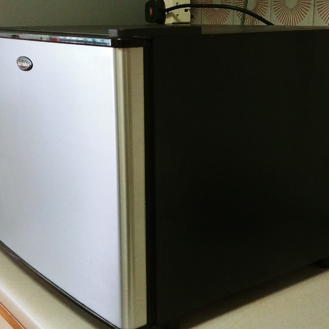 Bar fridge, TV & Home Appliances, Kitchen Appliances, Refrigerators
