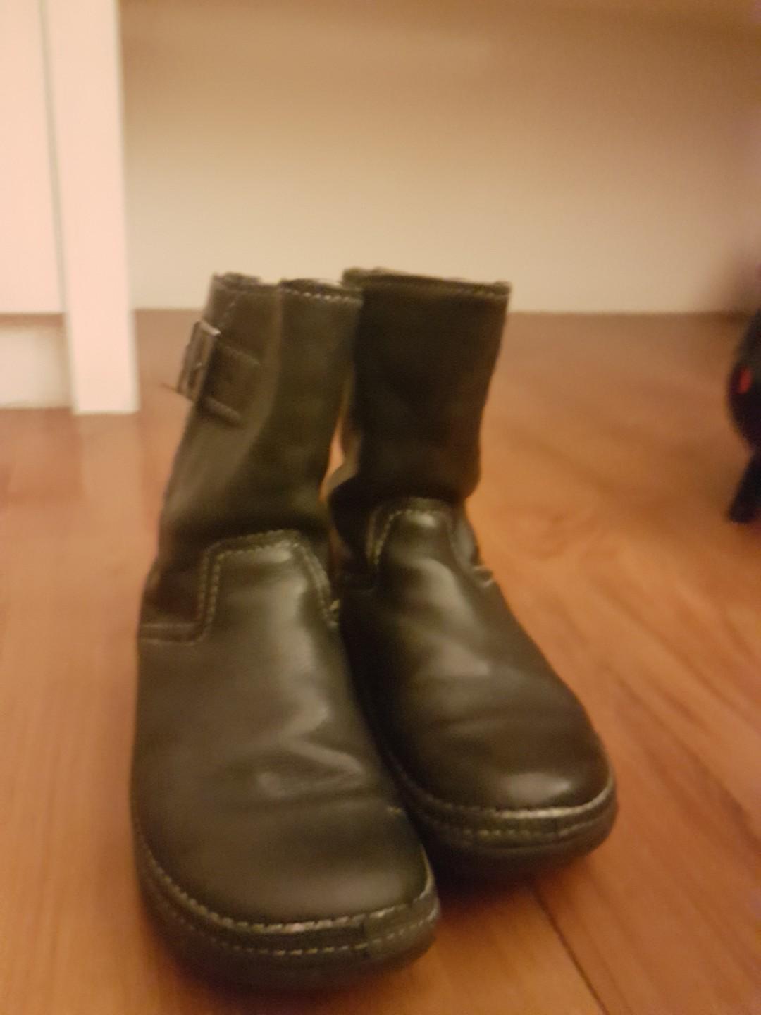flip flop boots