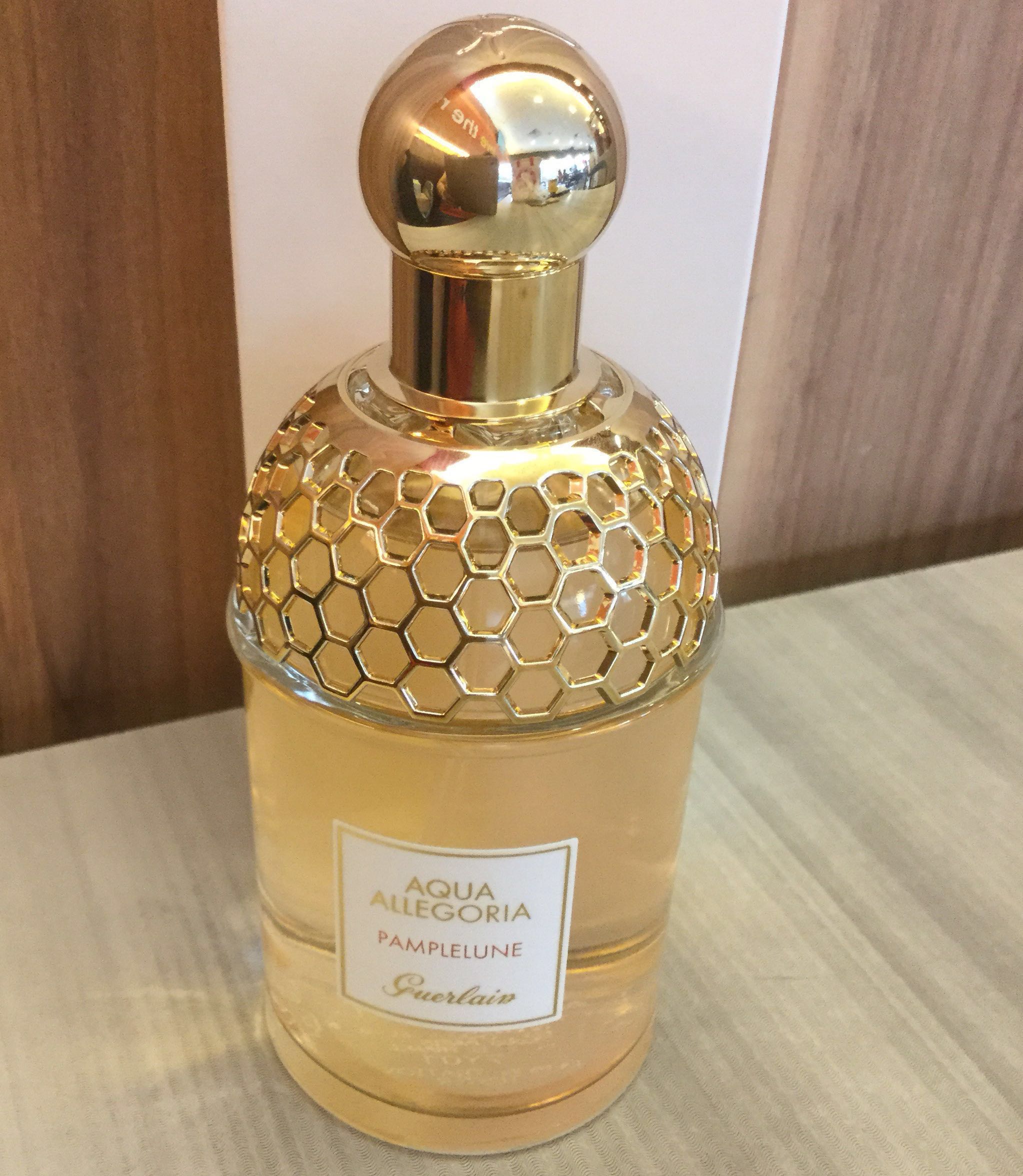 Guerlain best sale perfume pamplelune
