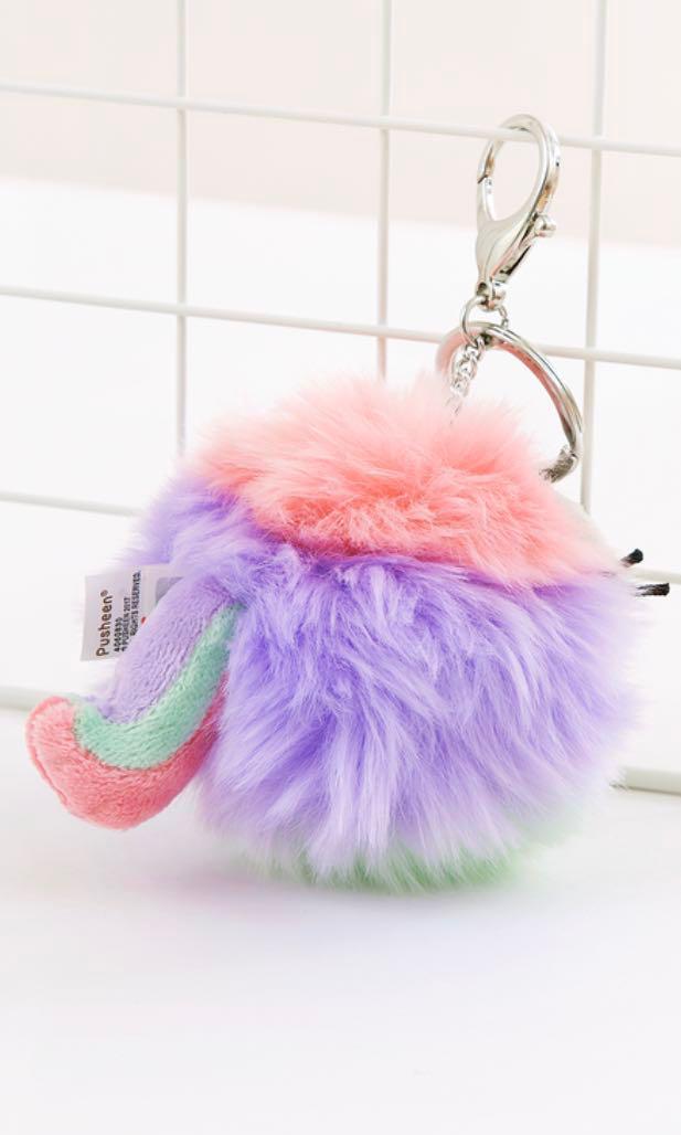 Pusheen pom pom discount keychain