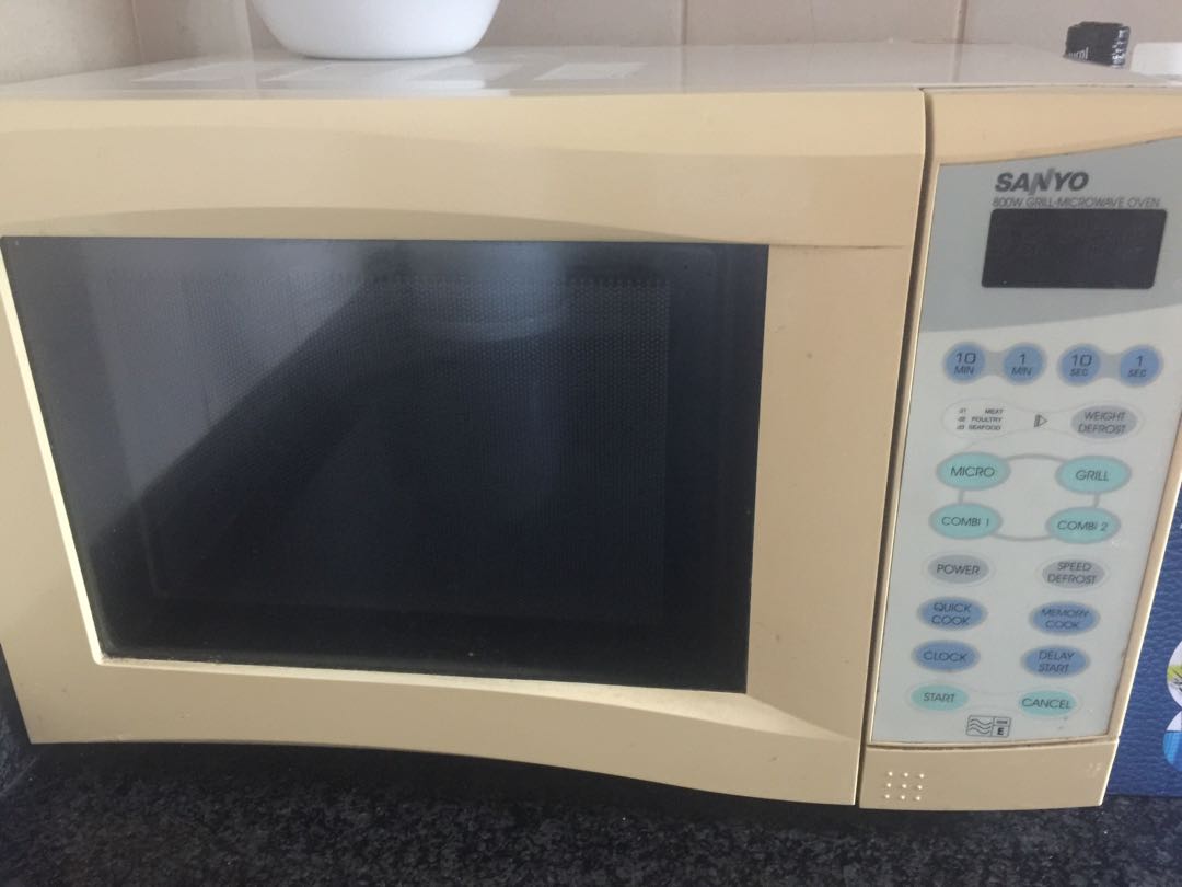 Sanyo Microwave Oven Home Liances Kitchenware On Carou Sanyo Microwave Oven Home Liances