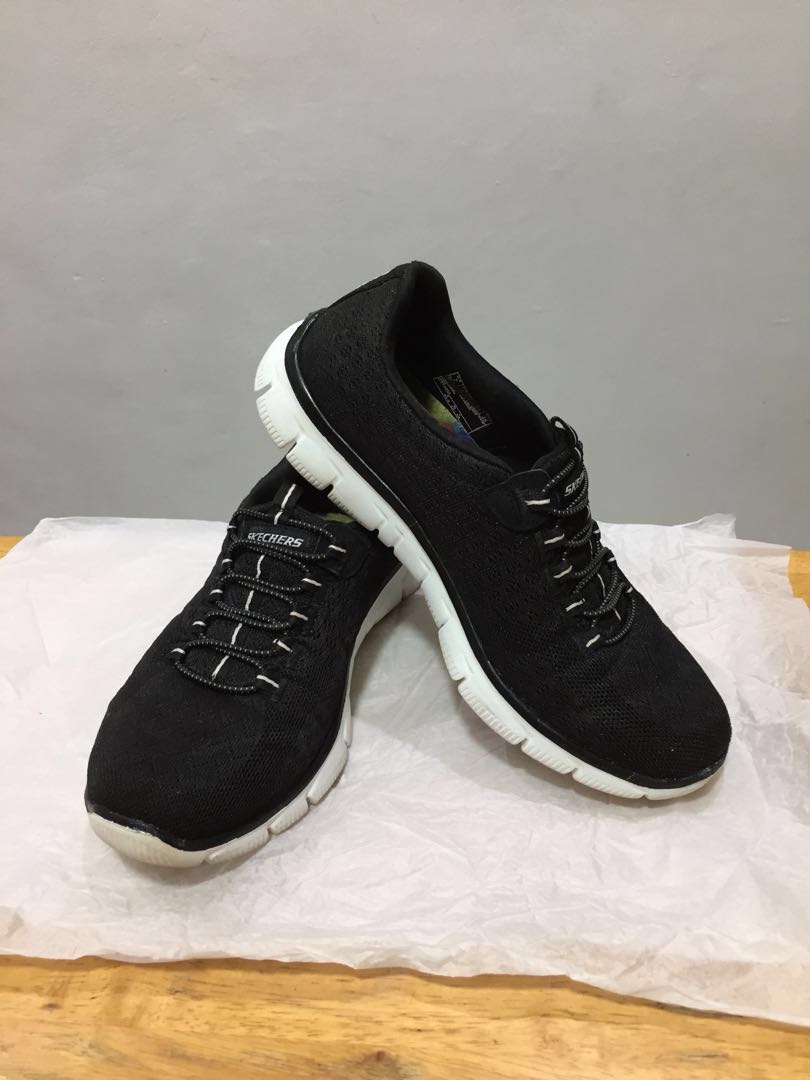 Skechers air-cooled w/ memory foam black rubber shoes, Women's Fashion ...