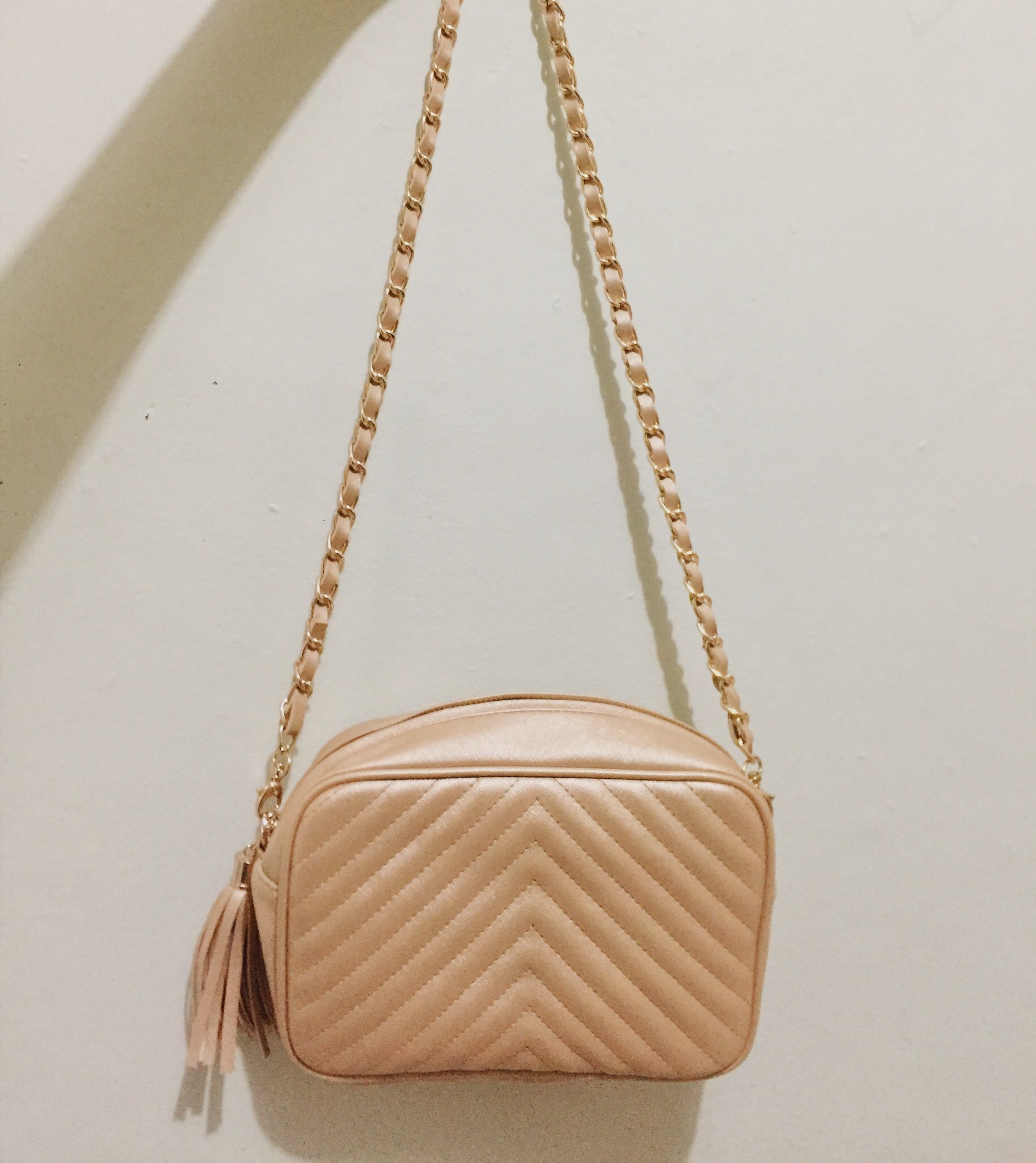 Sling Bag Gold Tas Selempang Warna Gold Fesyen Wanita Tas