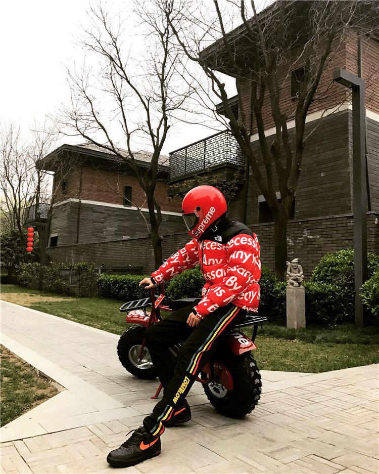 supreme x coleman ct200u mini bike