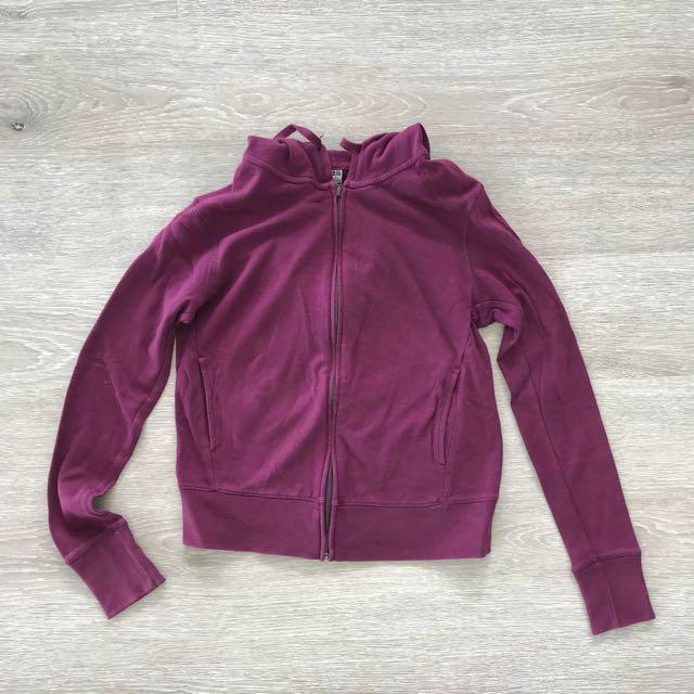 uniqlo maroon jacket