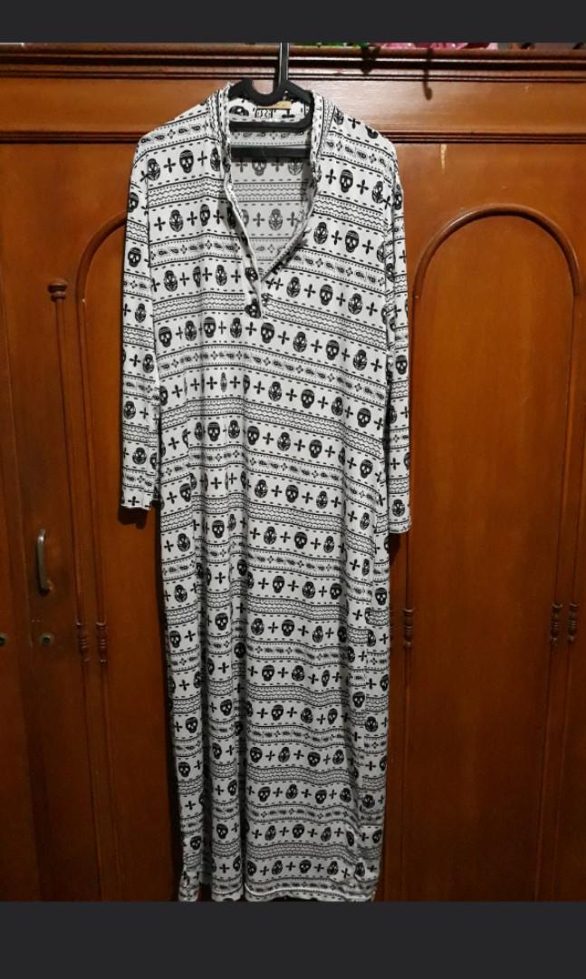 Gamis tengkorak, Fesyen Wanita, Muslim Fashion di Carousell