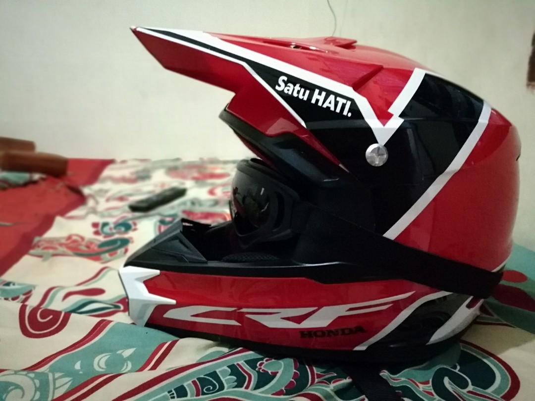 Helm kyt croos honda CRF, Motor di 