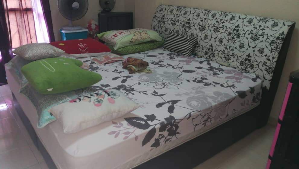 Katil King Size Bersama Tilam Home Furniture Others On Carousell
