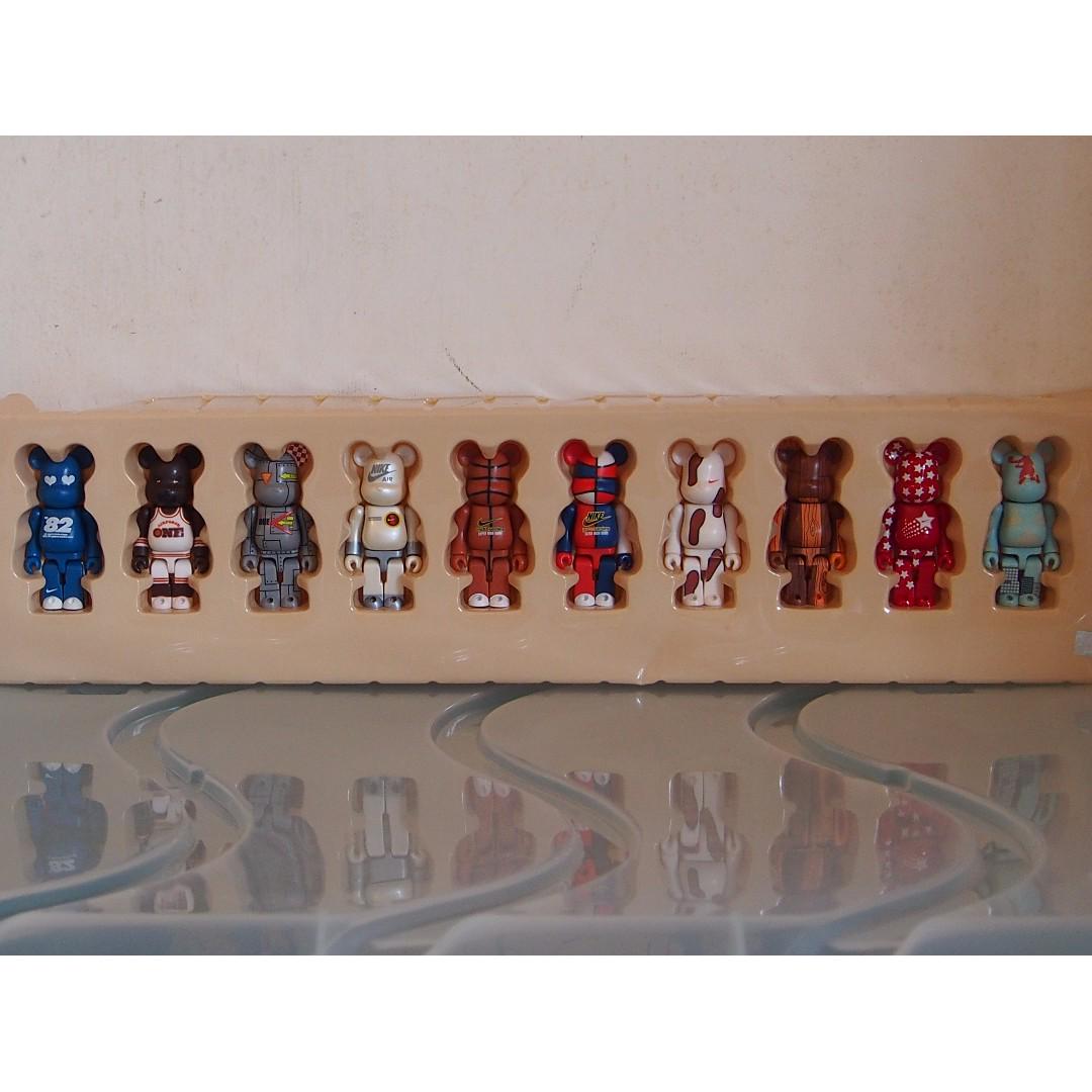 nike medicom toy